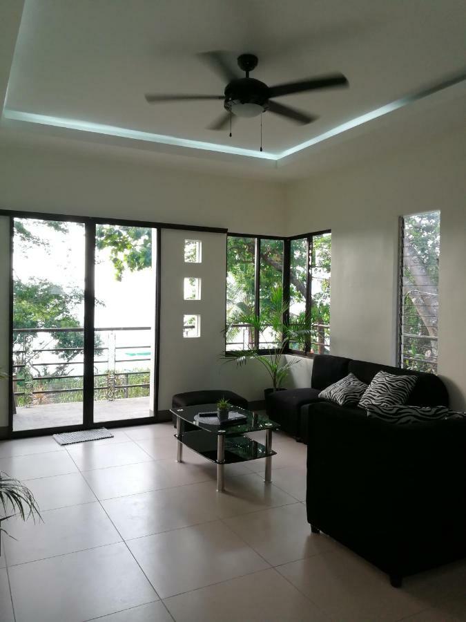 Oceanside 2 Bedroom House, 100Mbps Wifi بنغلاو المظهر الخارجي الصورة